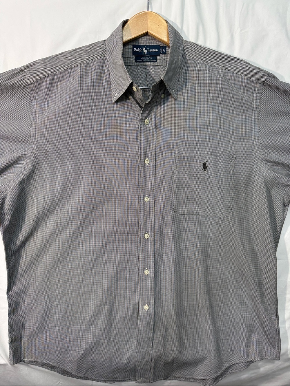 Ralph Lauren Men’s Gray Button-Down Shirt with Chest Pocket - Picture 2 of 7
